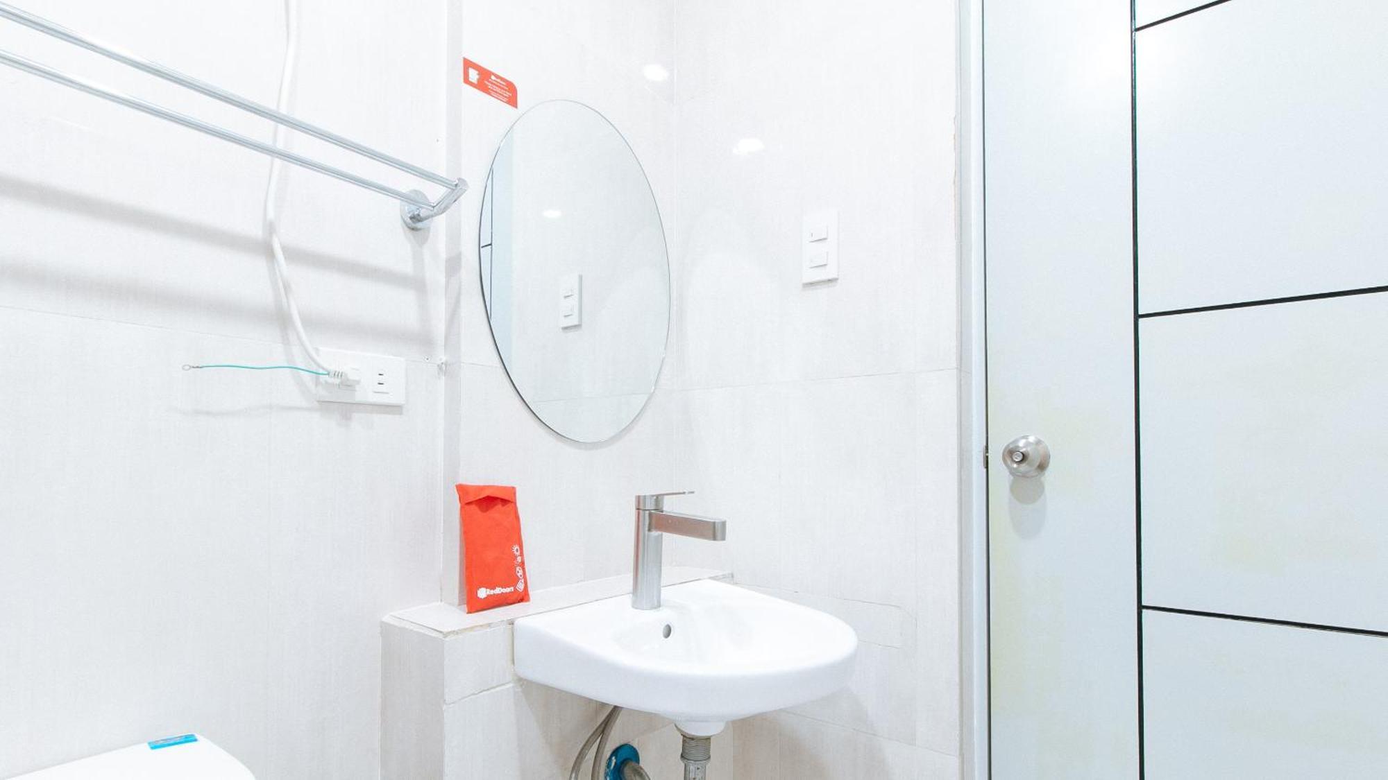 Reddoorz Near Naia Terminal 1 Ξενοδοχείο Paranaque City Εξωτερικό φωτογραφία